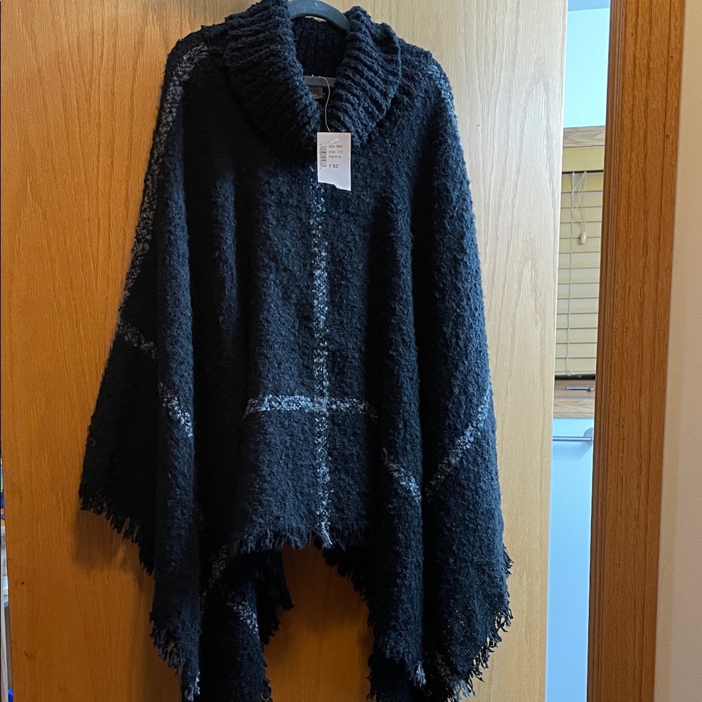 Kismet Black Poncho with Gray Accents